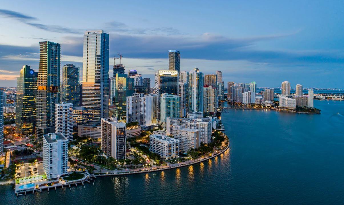 120 Signature Miami Condo